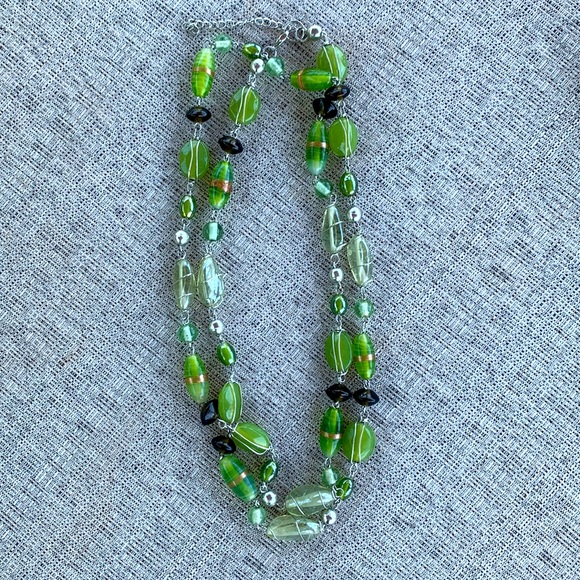Long Beaded Green Necklace - Picture 1 of 6